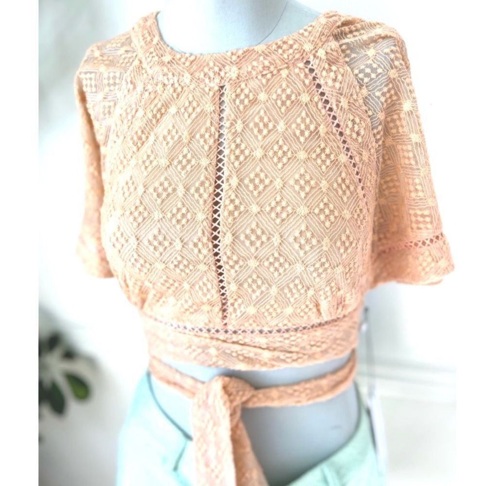 O’Neill Pink/Peach Knit Embroidered Backless Crop Top - Small